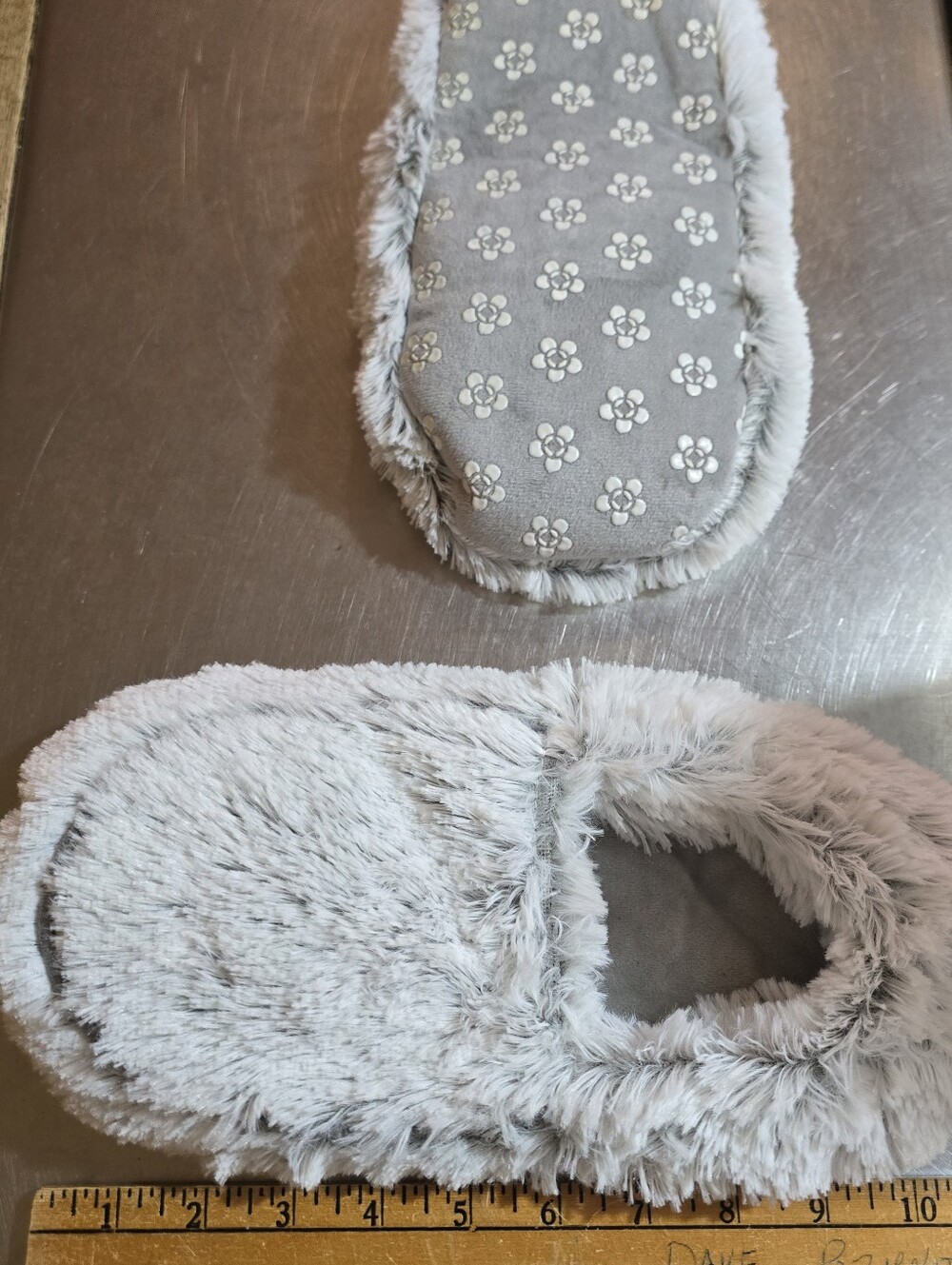 Warmies Microwavable Slippers Gray Faux Fur Lavender Scented Heated Plush - Picture 7 of 8